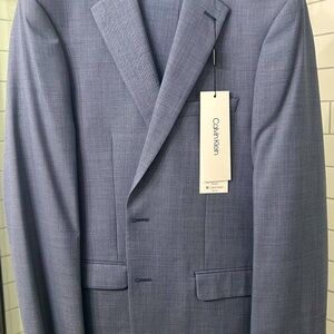 New with tags Calvin Klein untouched/untaylored two piece suit